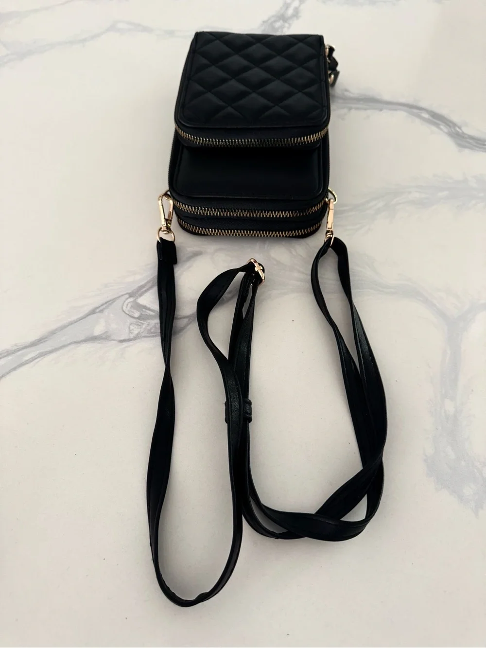 Elegant Black Crossbody Bag with Gold Accents - Minimalist Carry
